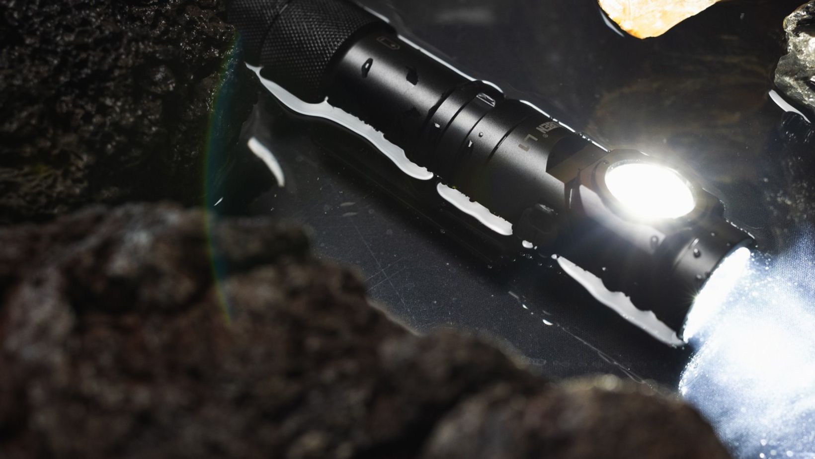 The Ultimate Guide to Buying the Best EDC Flashlight